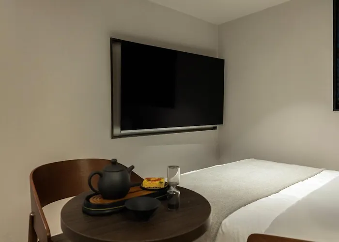 Loop Retreat By Anook Gangnam 1st