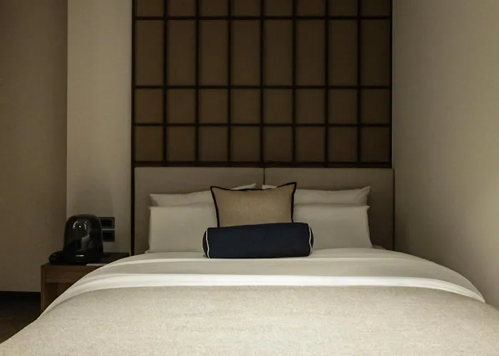 Loop Retreat By Anook Gangnam 1st