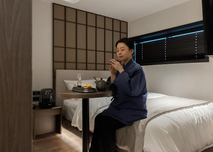 Loop Retreat By Anook Gangnam 1st *