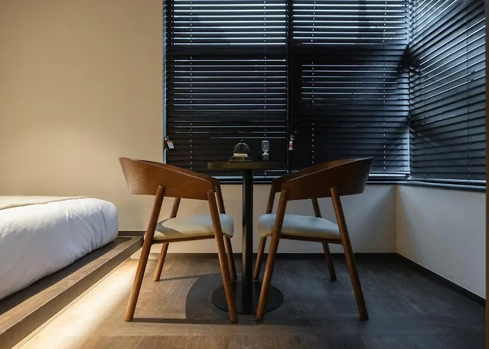 Loop Retreat By Anook Gangnam 1st *