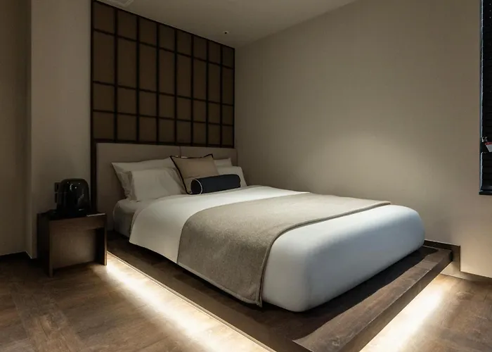 Loop Retreat By Anook Gangnam 1st