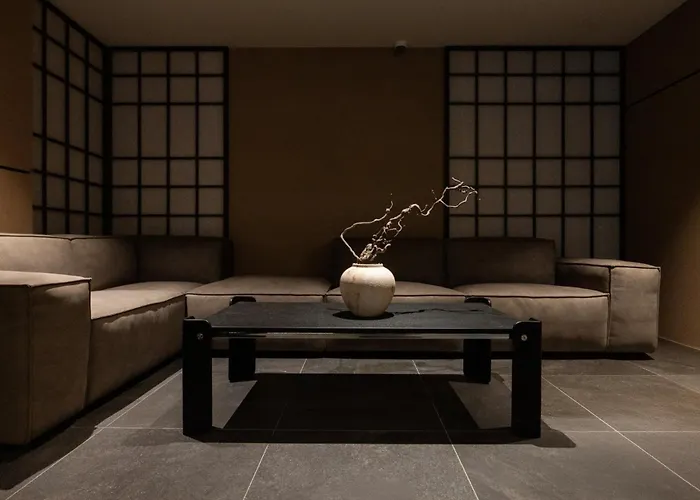Loop Retreat By Anook Gangnam 1st